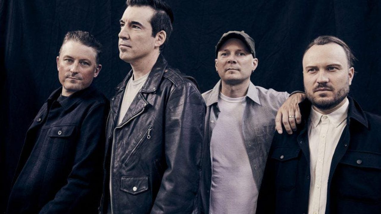 Theory Of A Deadman Bad Girlfriend