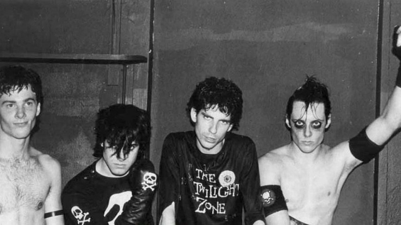 Misfits Dig Up Her Bones v2